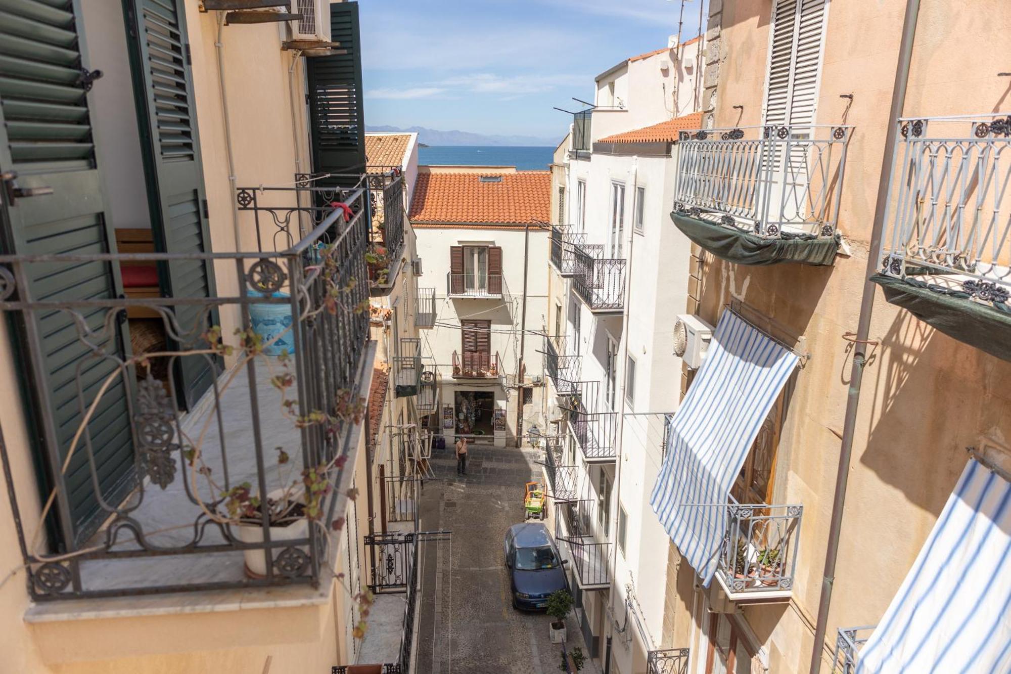 Cortile Gioeni Apartment チェファル エクステリア 写真
