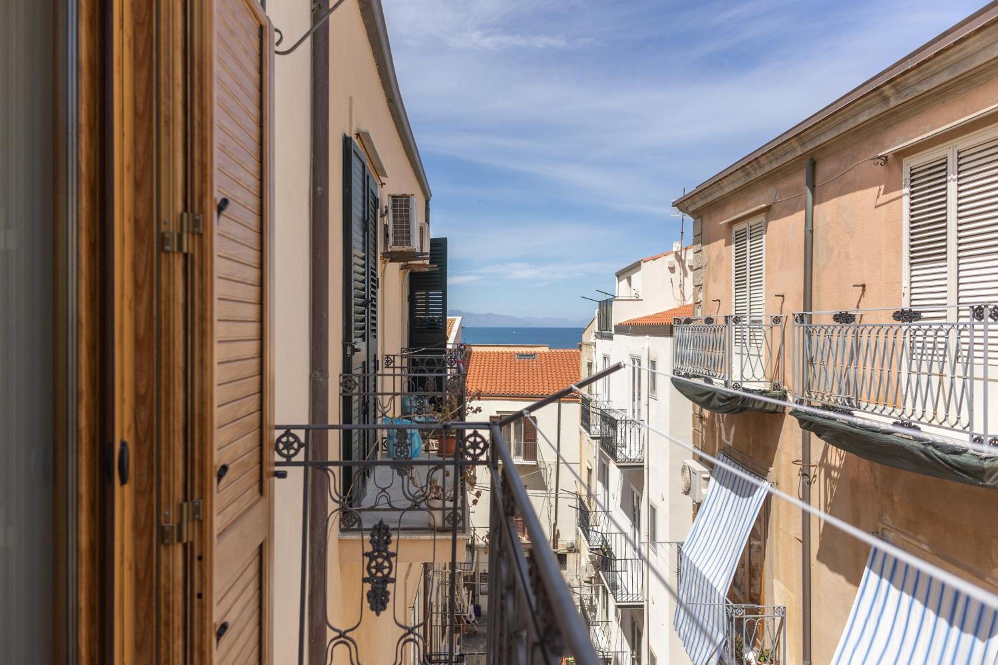 Cortile Gioeni Apartment チェファル エクステリア 写真